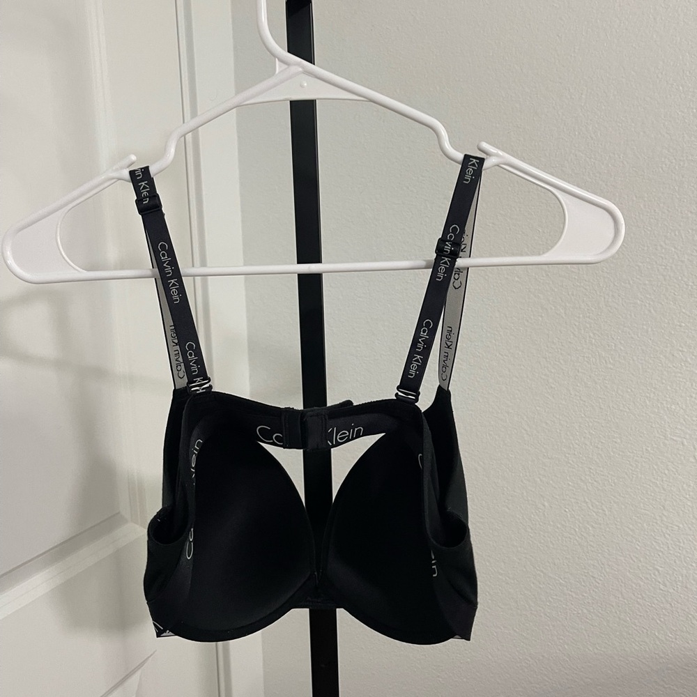 Calvin Klein Bra In Black - Picture 3 of 5